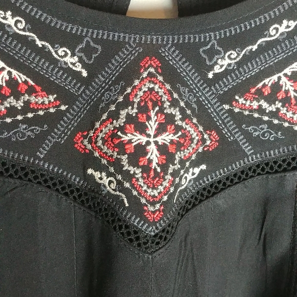 Alchemy Thread Embroidered Top - Picture 3 of 9
